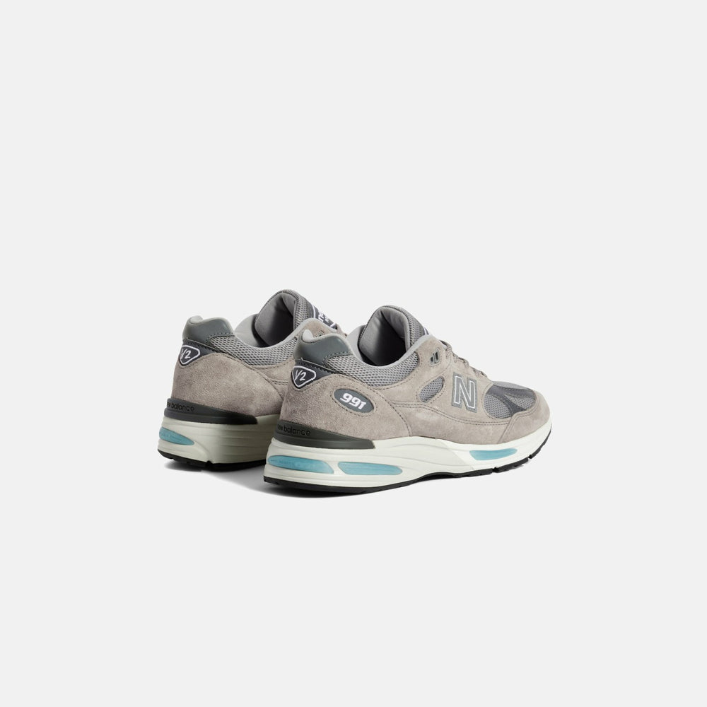 New Balance Made in UK 991v2 - Alloy / Smoked Pearl / Silver | Kith Alloy / Smoked Pearl / Silver