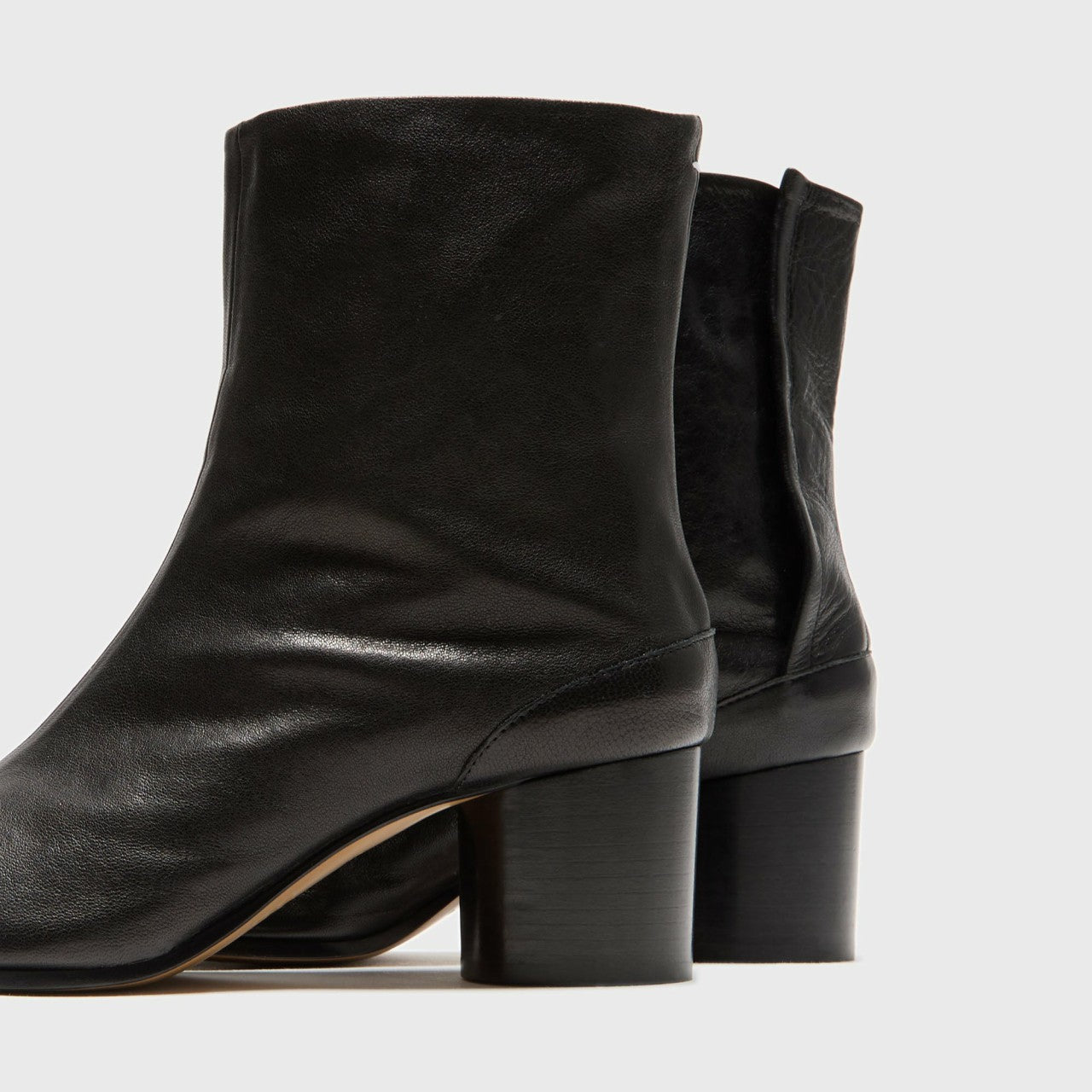 Maison Margiela Tabi Ankle Boots - H60 Black | Kith H60 Black