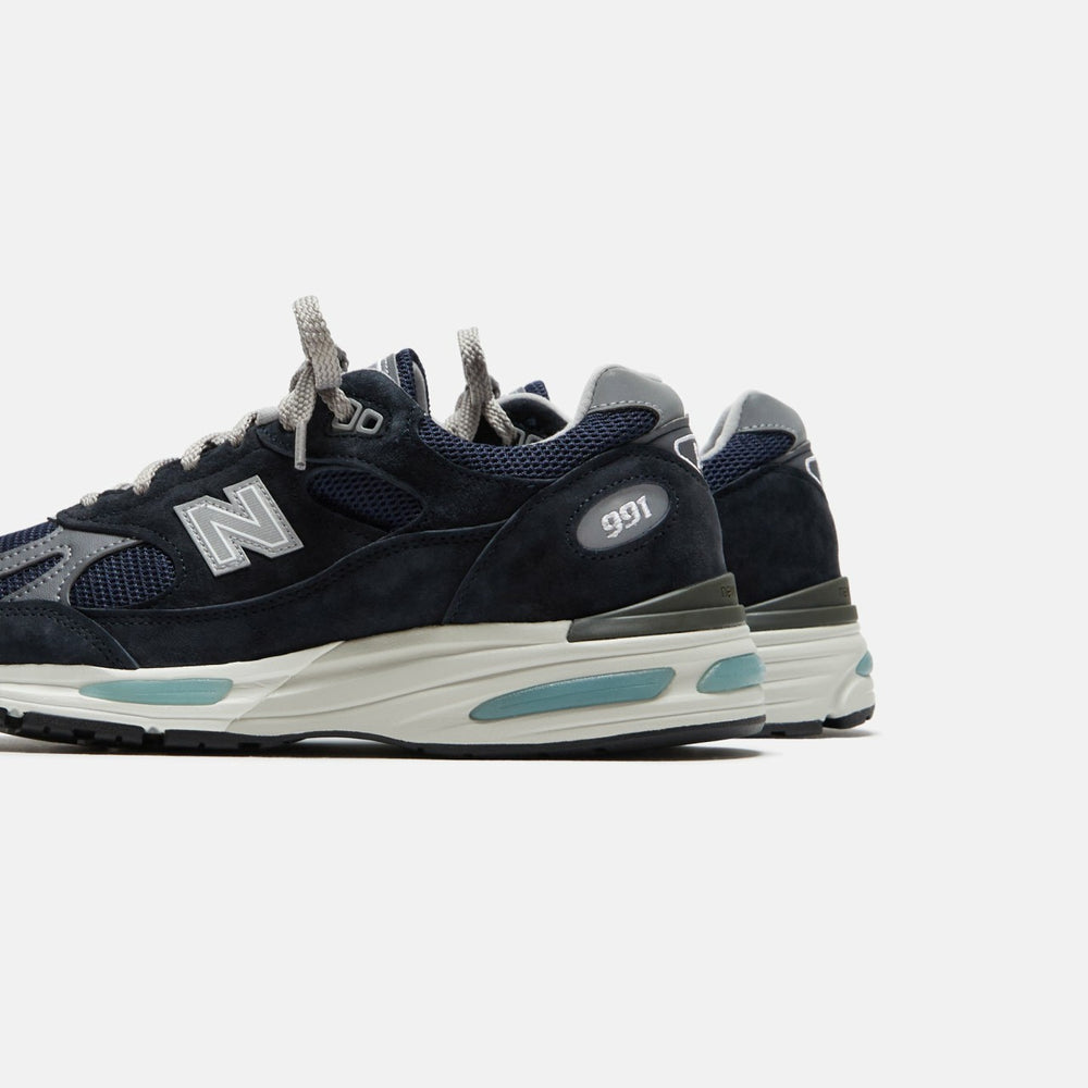 New Balance Made in UK 991v2 - Navy | Kith Navy