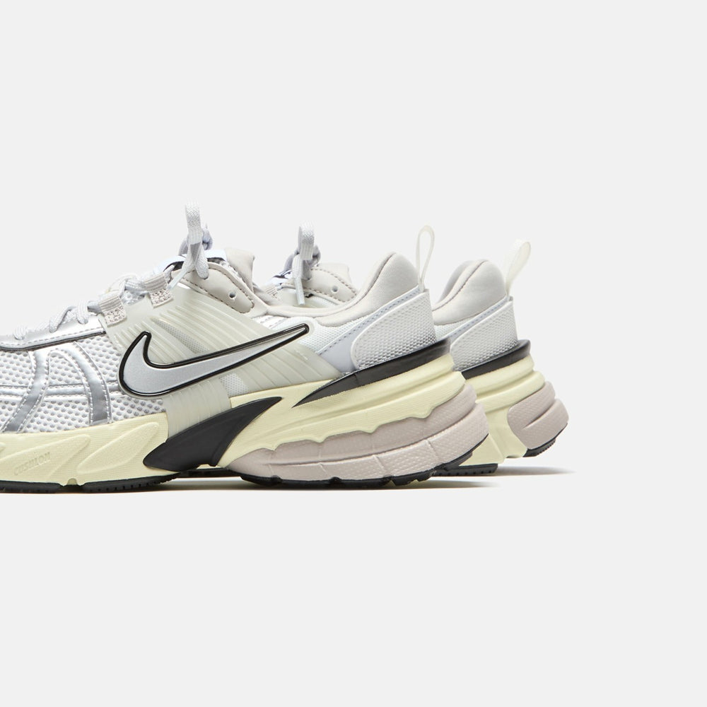 Nike V2K Run - Summit White / Metallic Silver | Kith Summit White / Metallic Silver