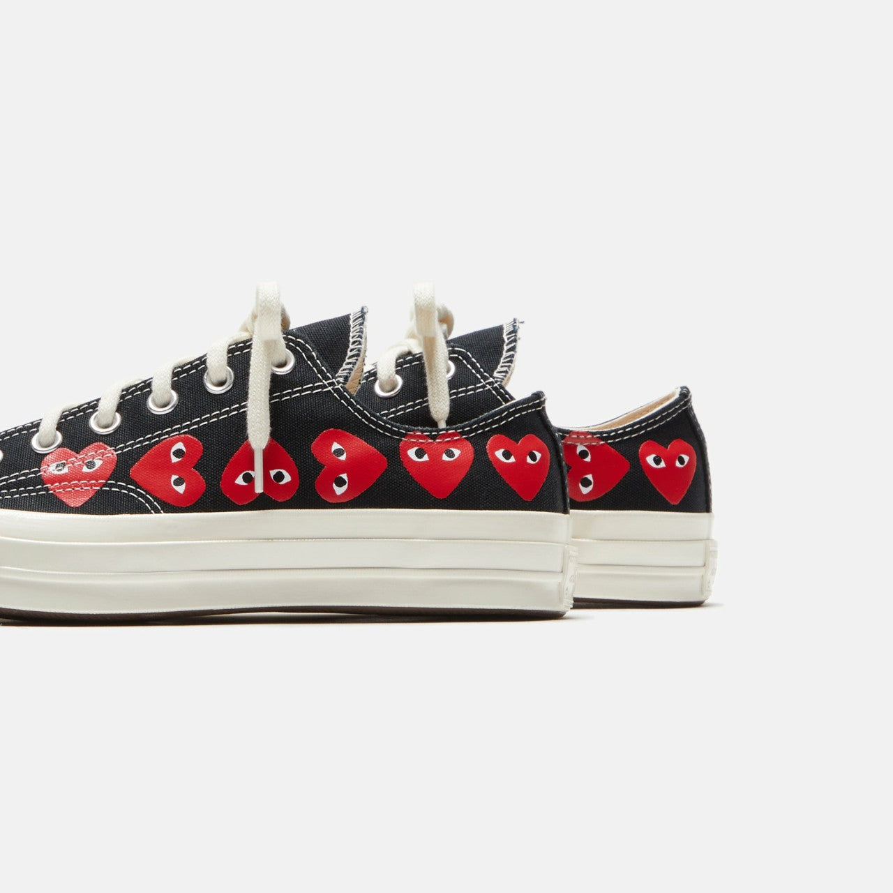 Comme Des Garçons Play x Converse Multi Heart Low Top - Black / Red | Kith Black / Red