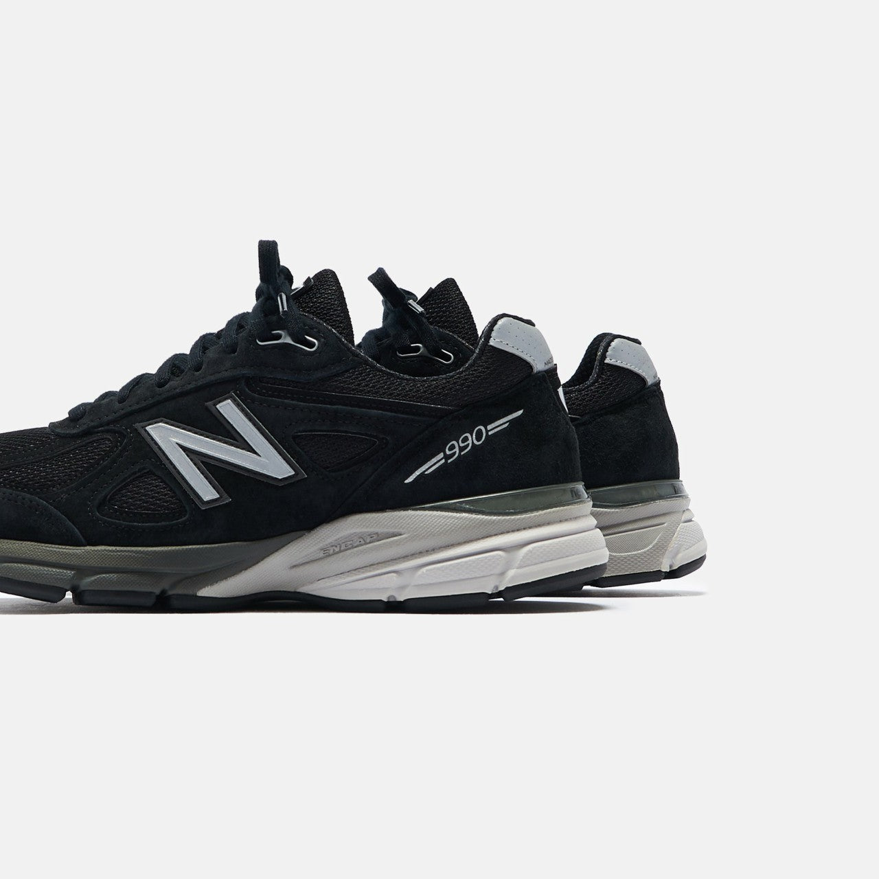 New Balance Made in USA 990v4 - Black | Kith Black