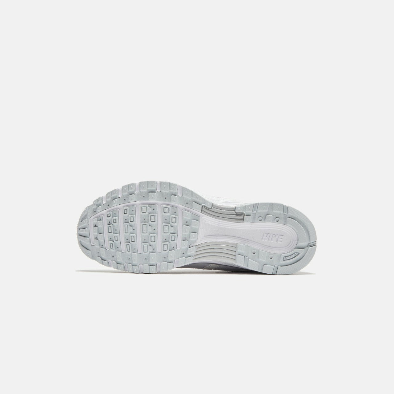 Nike WMNS P-6000 - Metallic Summit White / White / Pure Platin | Kith Metallic Summit White / White / Pure Platin