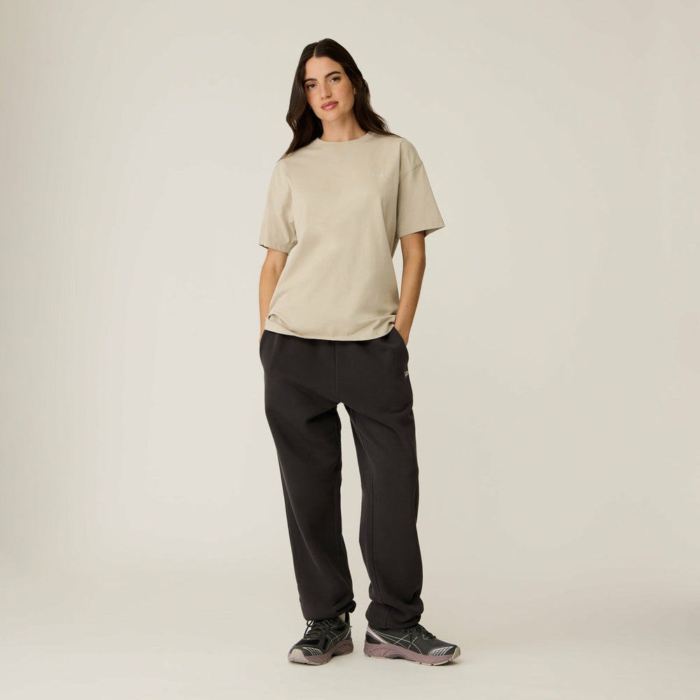 Kith Women Chelsea Sweatpant III - Black | Kith Black