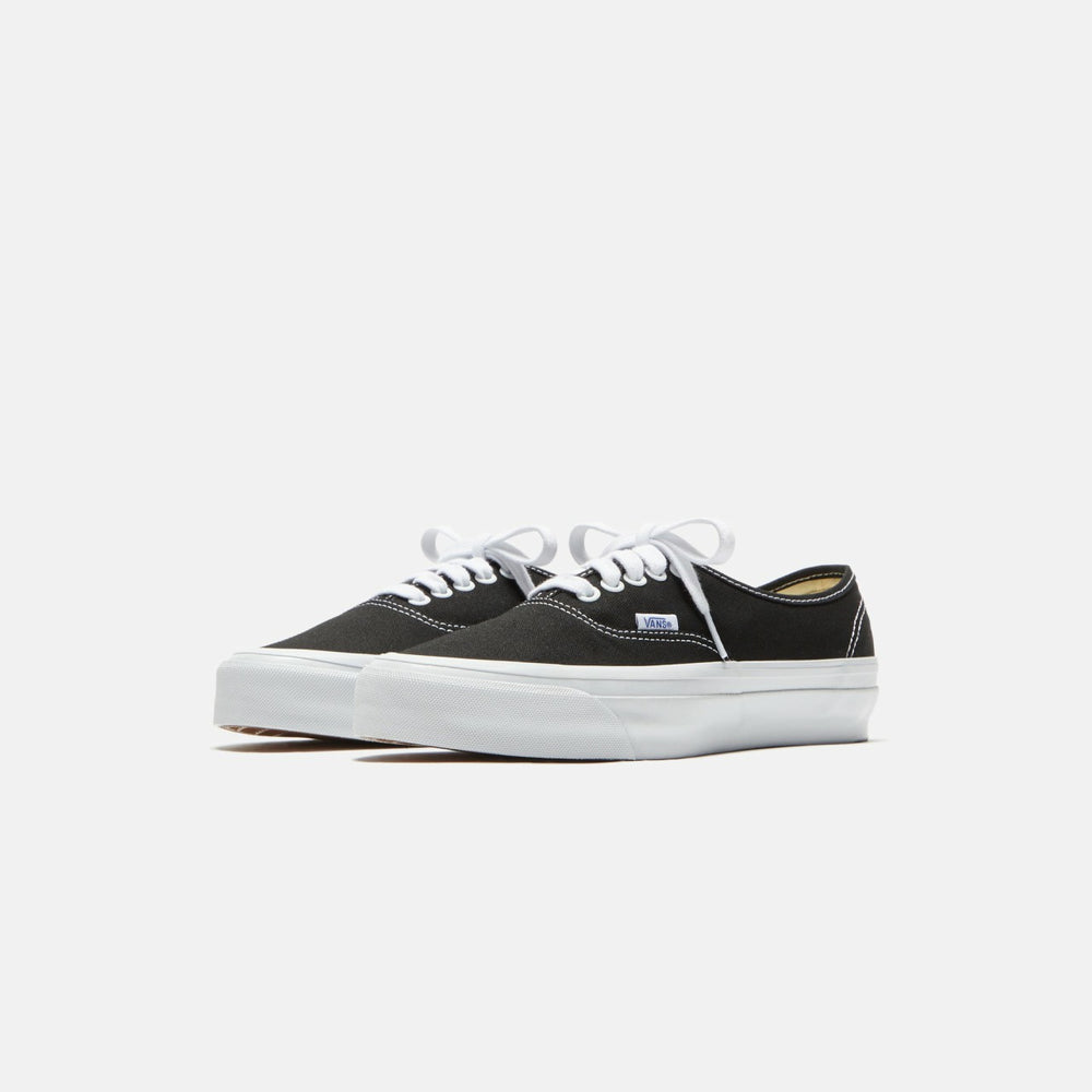 Vans Premium Authentic 44 - Black / White | Kith Black / White