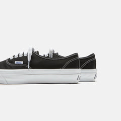 Vans Premium Authentic 44 - Black / White | Kith Black / White