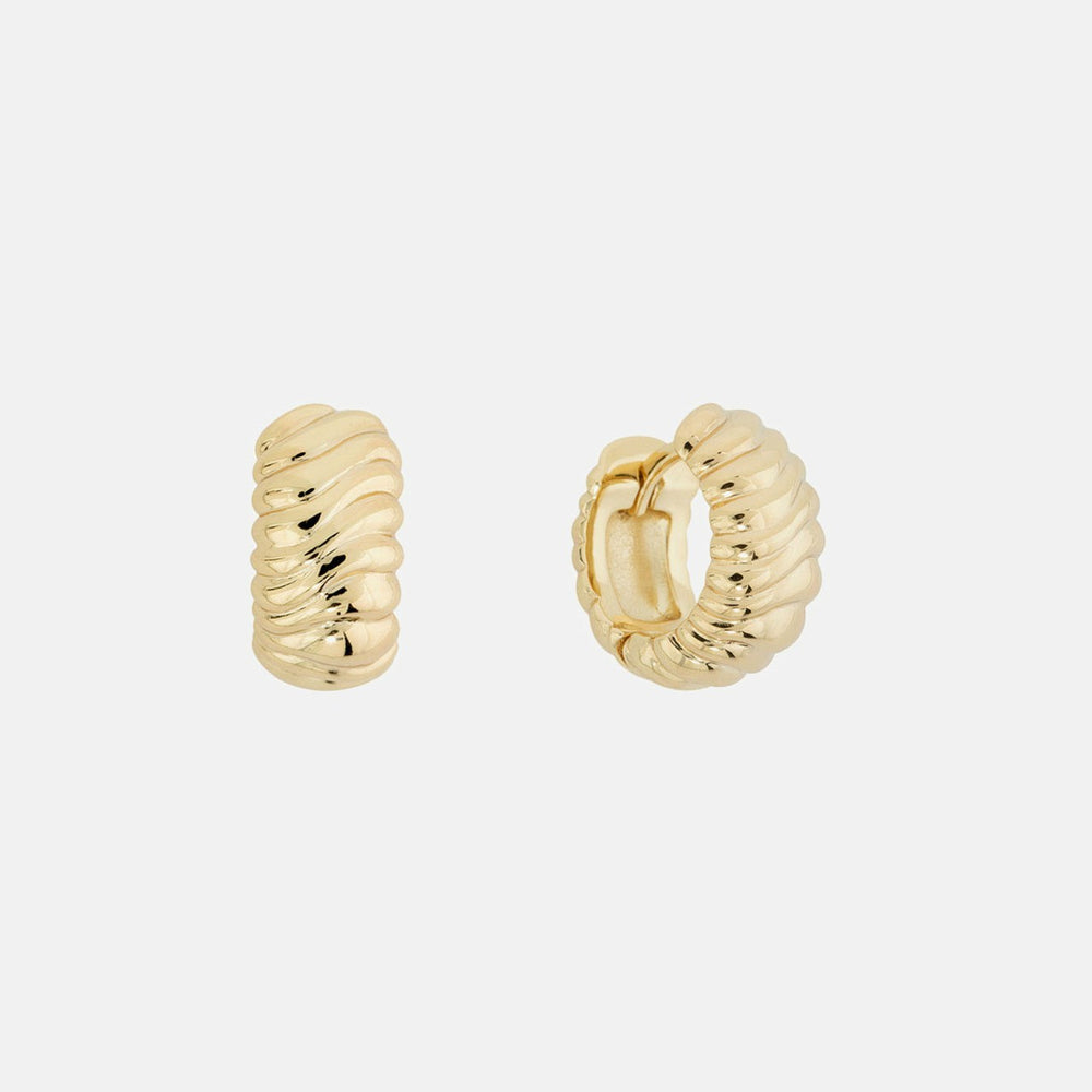 SHASHI Frances Huggie Earring - Gold | Kith Gold