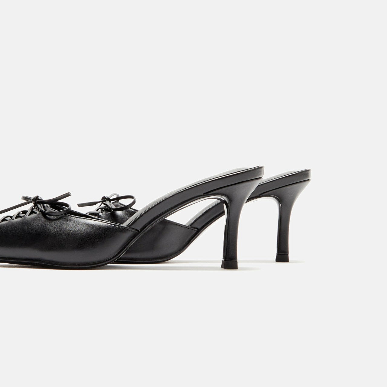 Femme LA Louis Slipper - Black | Kith Black