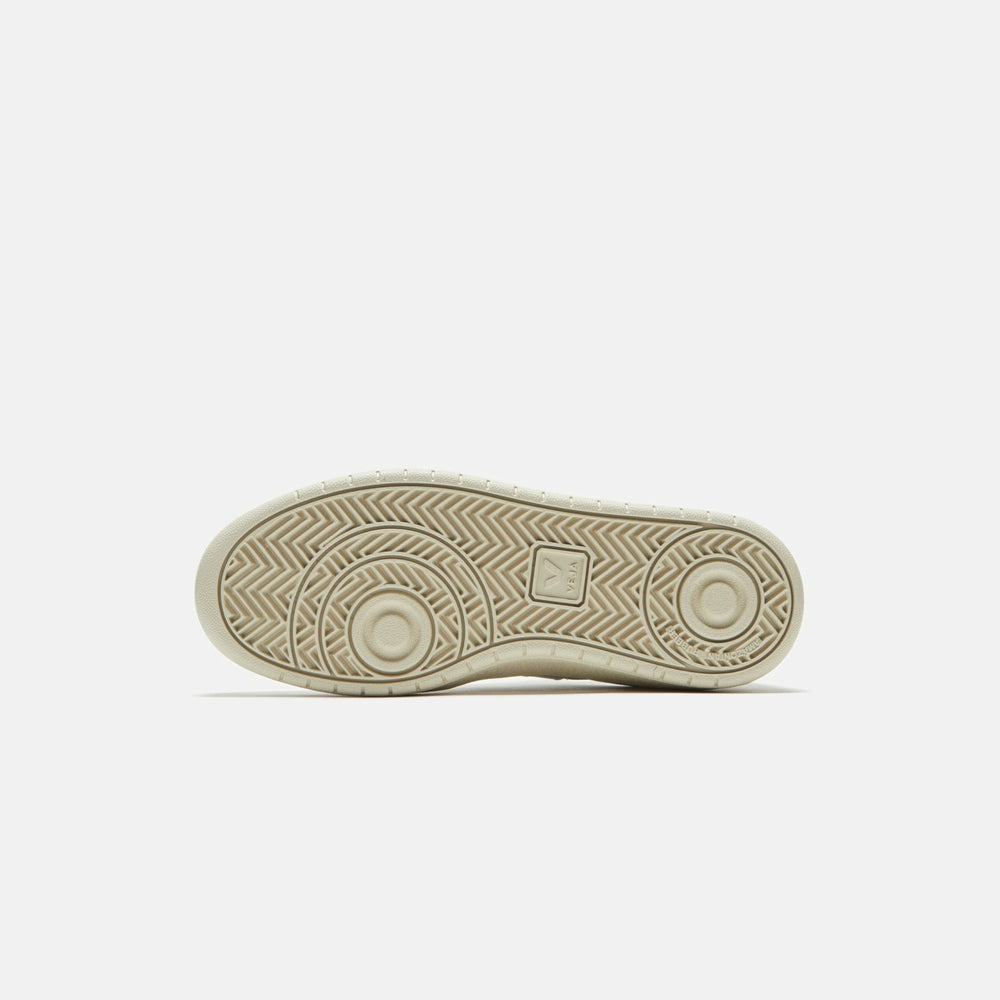 Veja WMNS V-90 - Extra White | Kith Extra White
