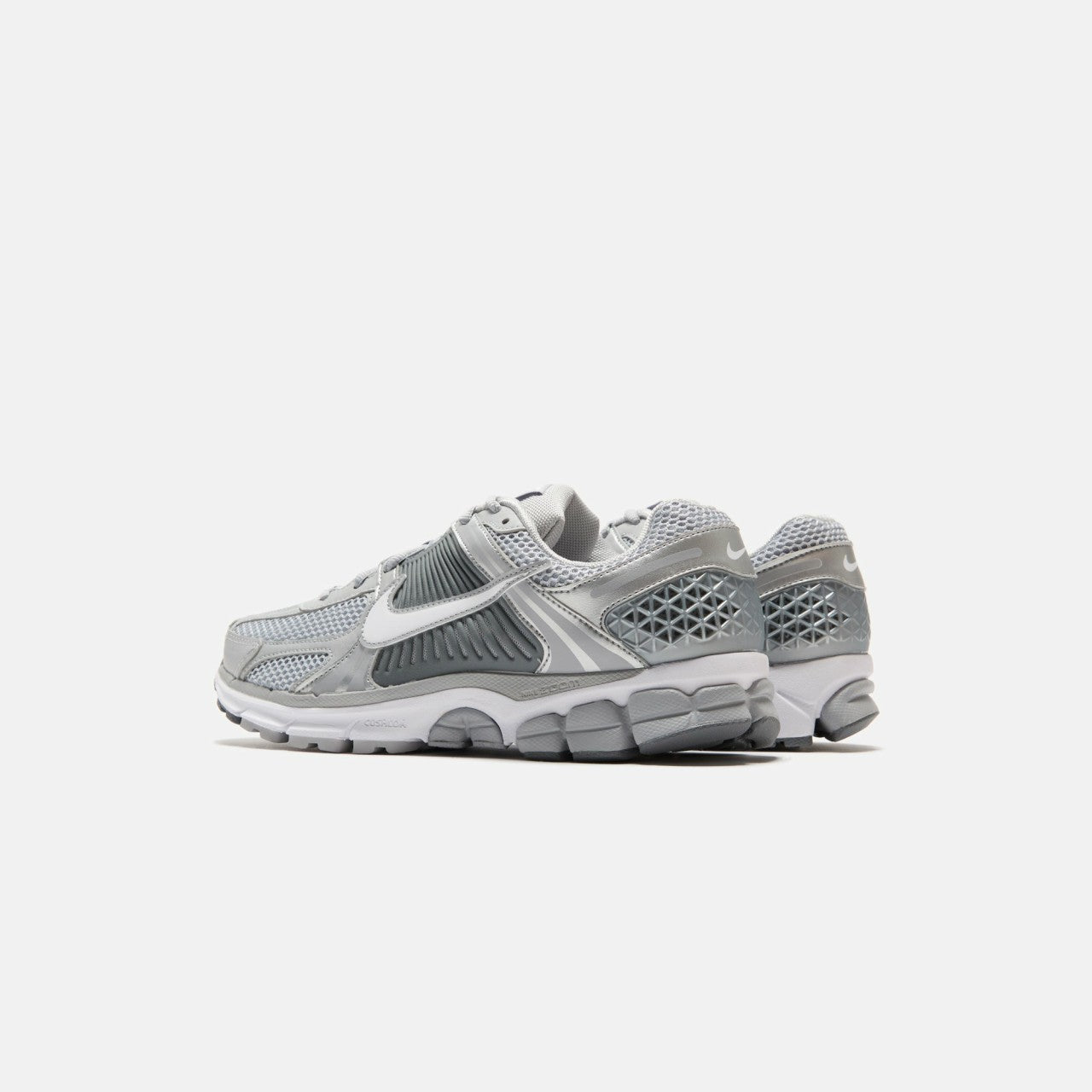 Nike Zoom Vomero 5 - Met Wolf Grey / White / Metallic Silver | Kith Met Wolf Grey / White / Metallic Silver