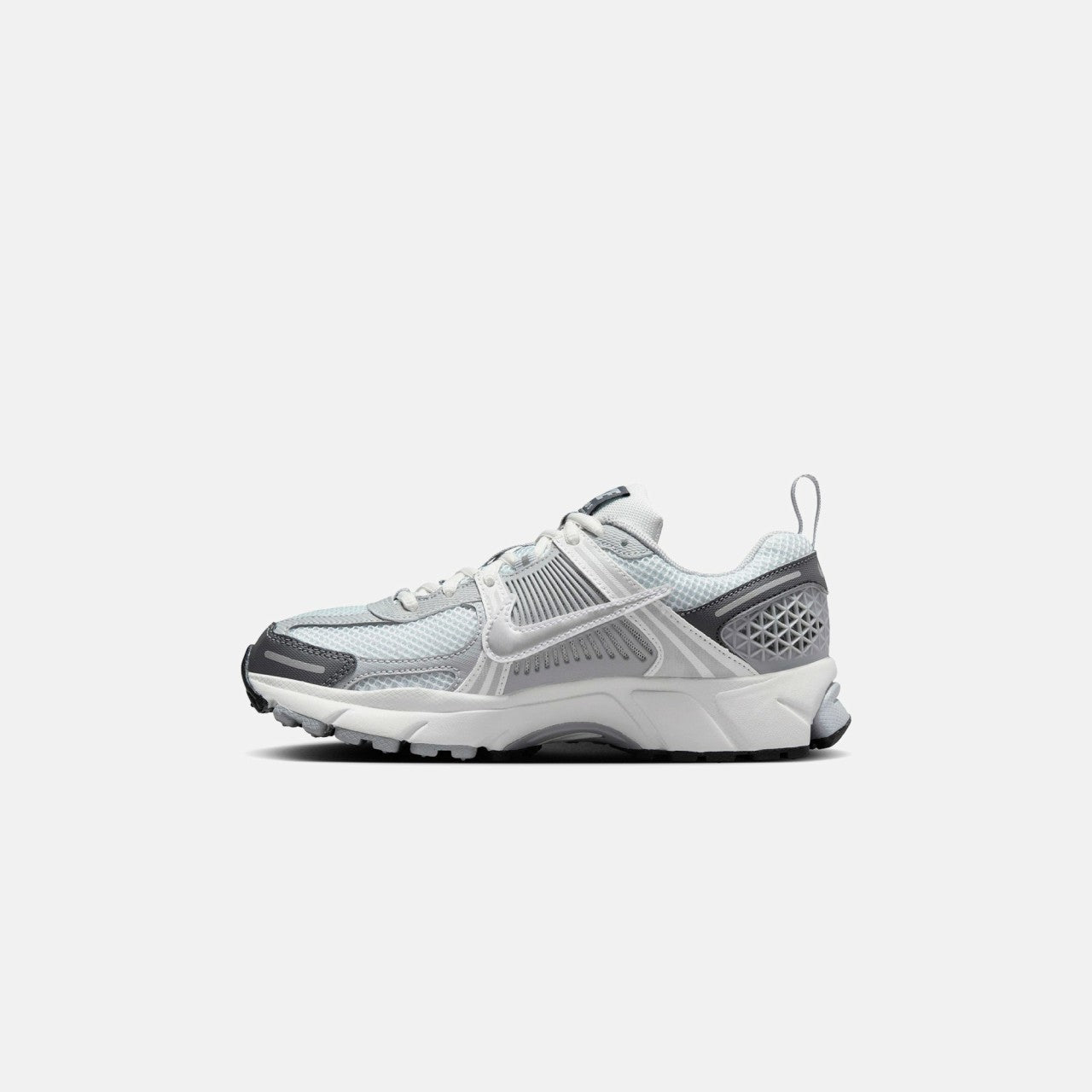 Nike GS Zoom Vomero 5 - Pure Platinum / Metallic Silver / Summit White | Kith Pure Platinum / Metallic Silver / Summit White / Dark Grey