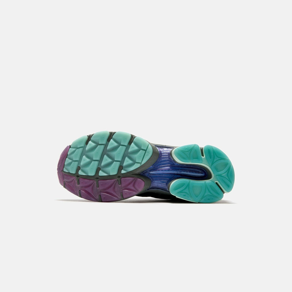 Saucony Progrid Triumph 4 - Navy / Holographic | Kith Navy / Holographic