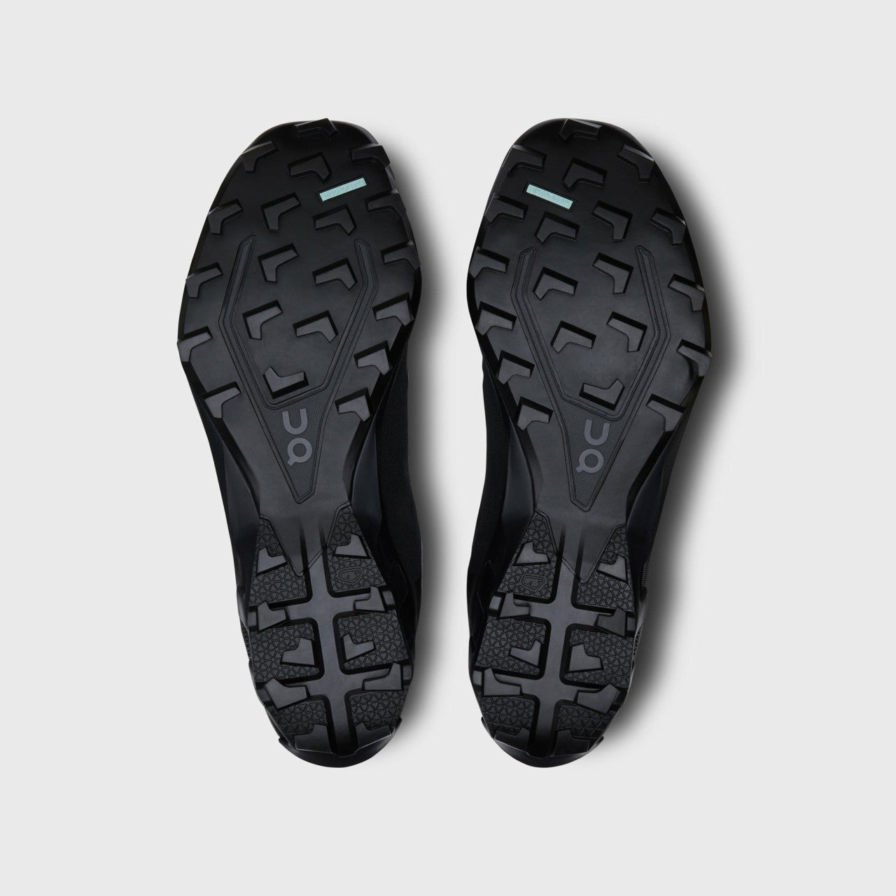 On Running x Post Archive Faction Cloudventure Peak - All Black | Kith All Black