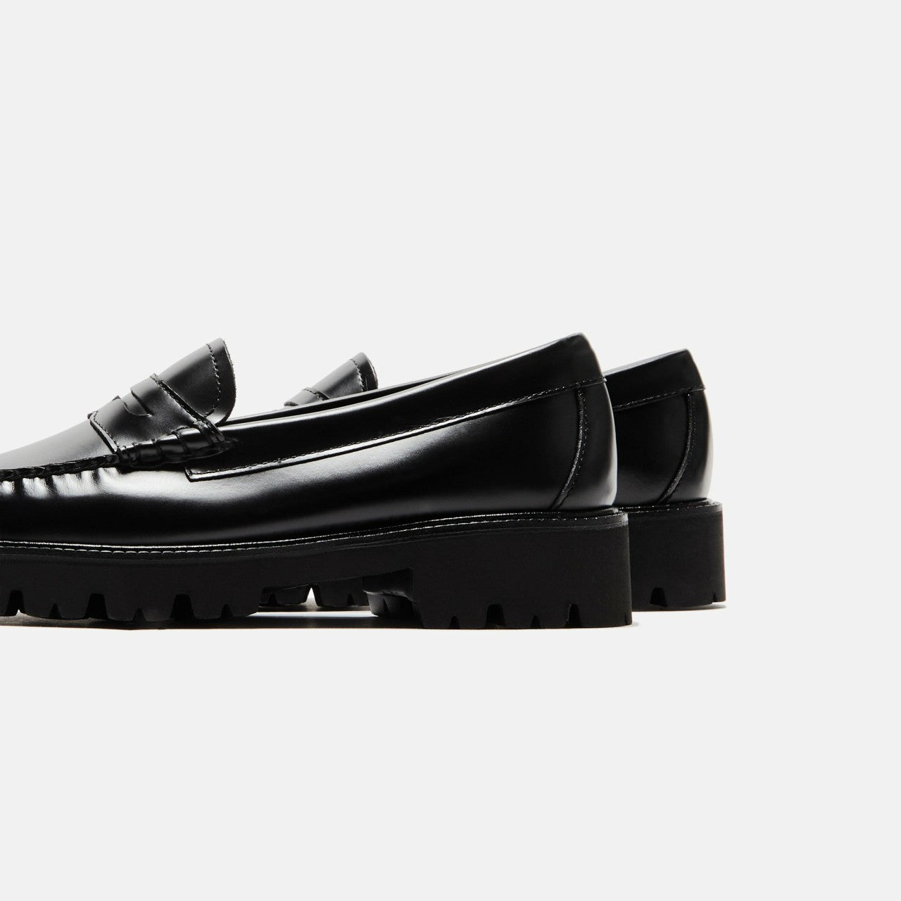 G.H. Bass WMNS Whitney Super Lug Weejun - Black | Kith Black