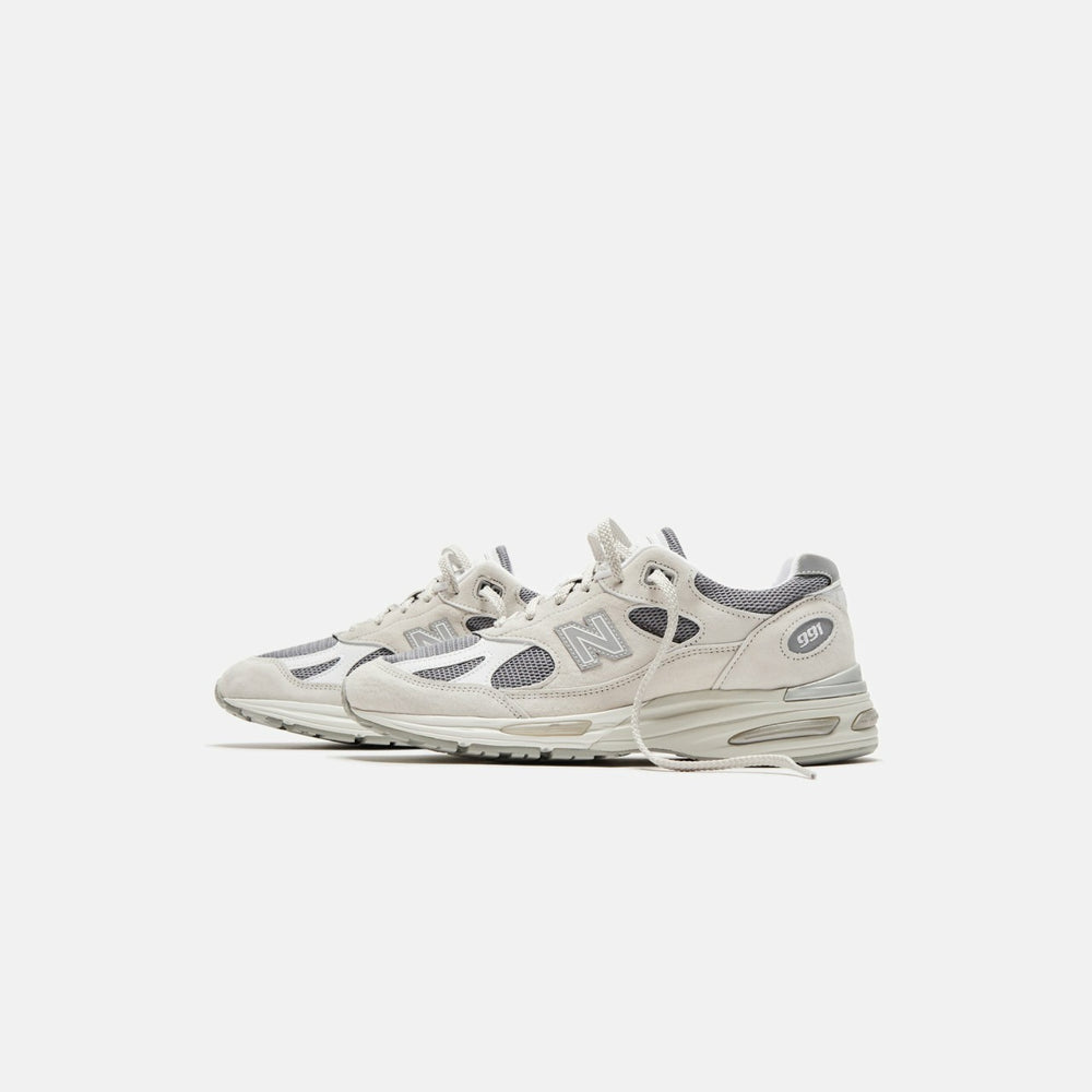 New Balance Made in UK 991v2 - Nimbus Cloud | Kith Nimbus Cloud