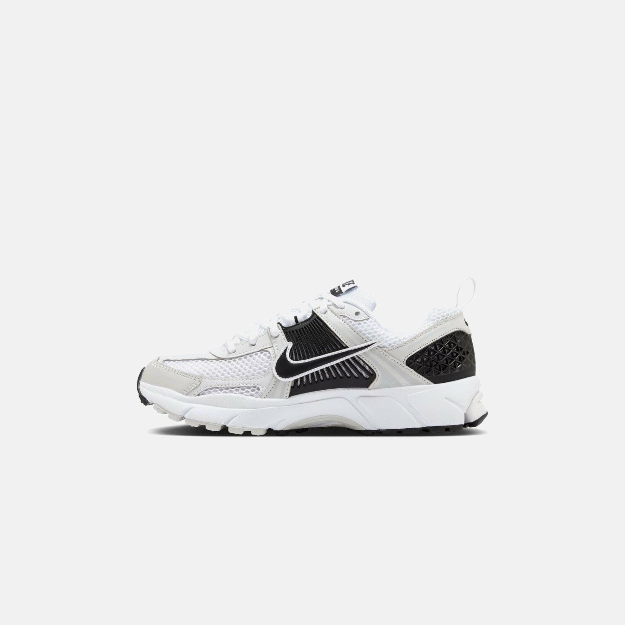 Nike GS Zoom Vomero 5 - White / Black / Platinum Tint / Metallic Plati | Kith White / Black / Platinum Tint / Metallic Platinum