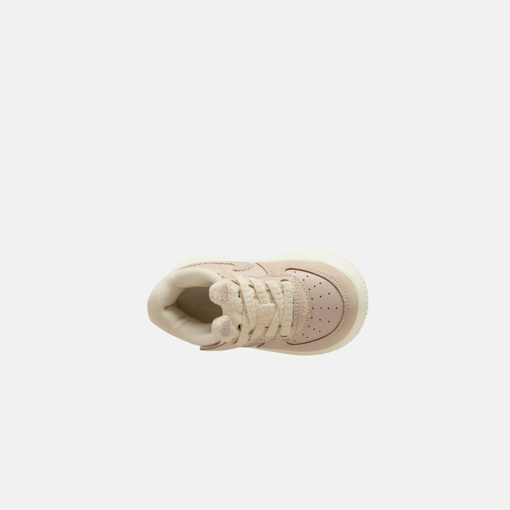 Nike TD Force 1 Low Easyon Se - Sand Drift / Sail / Dark Raisin / Pale | Kith Sand Drift / Sail / Dark Raisin / Pale Ivory