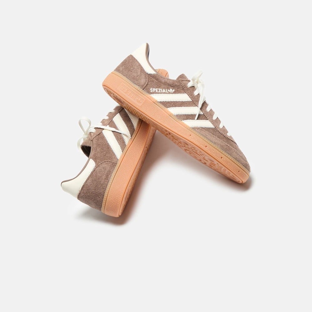 adidas WMNS Handball Spezial - Earth Strata / Off White / Gum | Kith Earth Strata / Off White / Gum