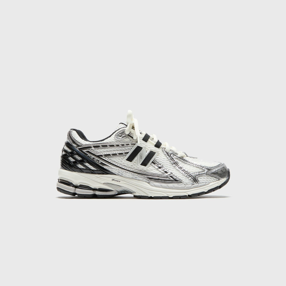 New Balance 1906R - Silver Metallic / Black / Sea Salt | Kith Silver Metallic / Black / Sea Salt