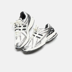 New Balance 1906R - Silver Metallic / Black / Sea Salt | Kith Silver Metallic / Black / Sea Salt