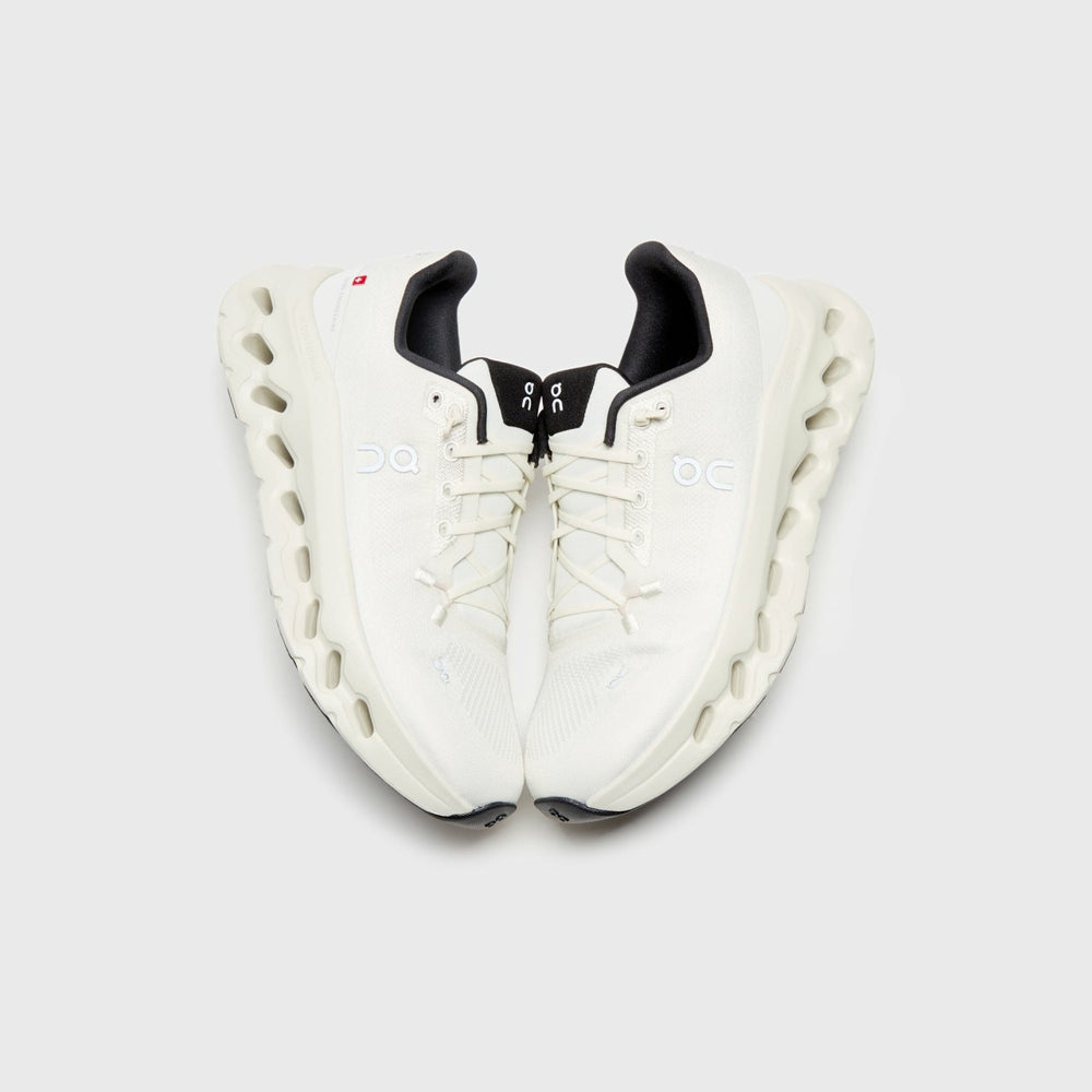 On Running WMNS Cloudtilt - Pearl / Black | Kith Pearl / Black