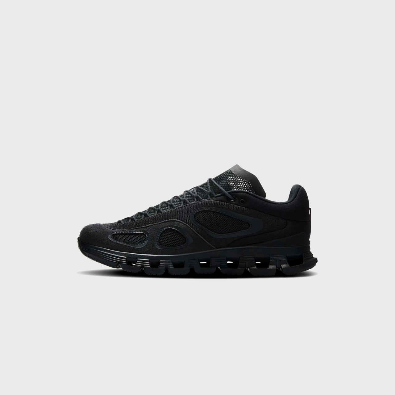 On Running x FKA Twigs WMNS Cloud X - Black | Kith Black