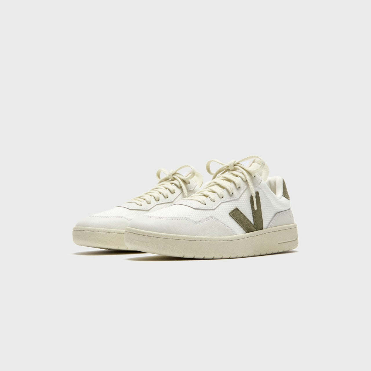 Veja WMNS V-90 - White / Kaki | Kith White / Kaki
