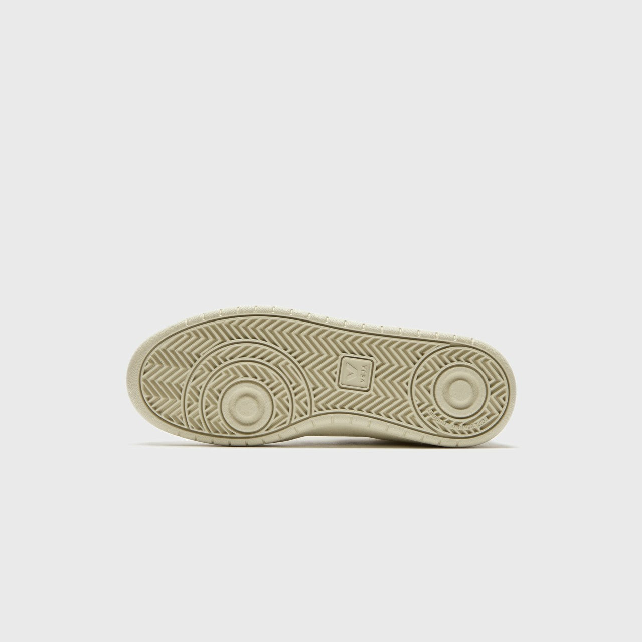 Veja WMNS V-90 - White / Kaki | Kith White / Kaki