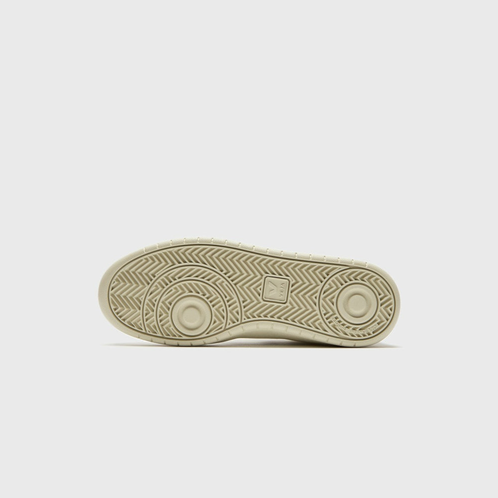 Veja WMNS V-90 - White / Kaki | Kith White / Kaki