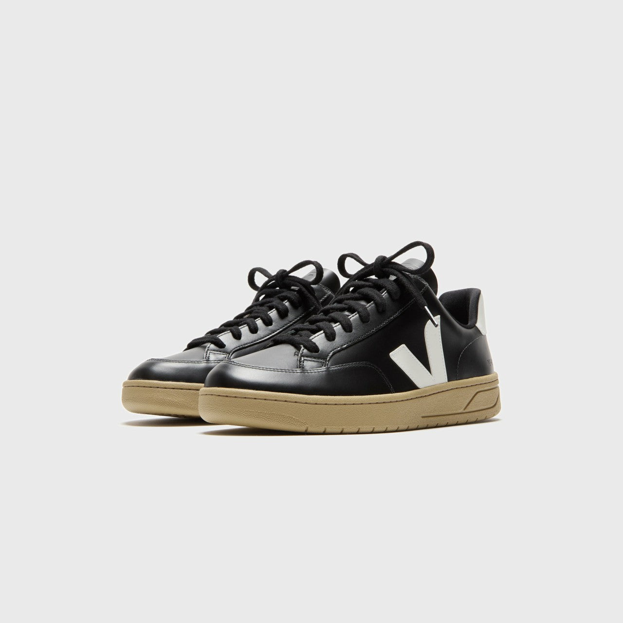 Veja WMNS V-12 - Extra Black / White Dune | Kith Extra Black / White Dune