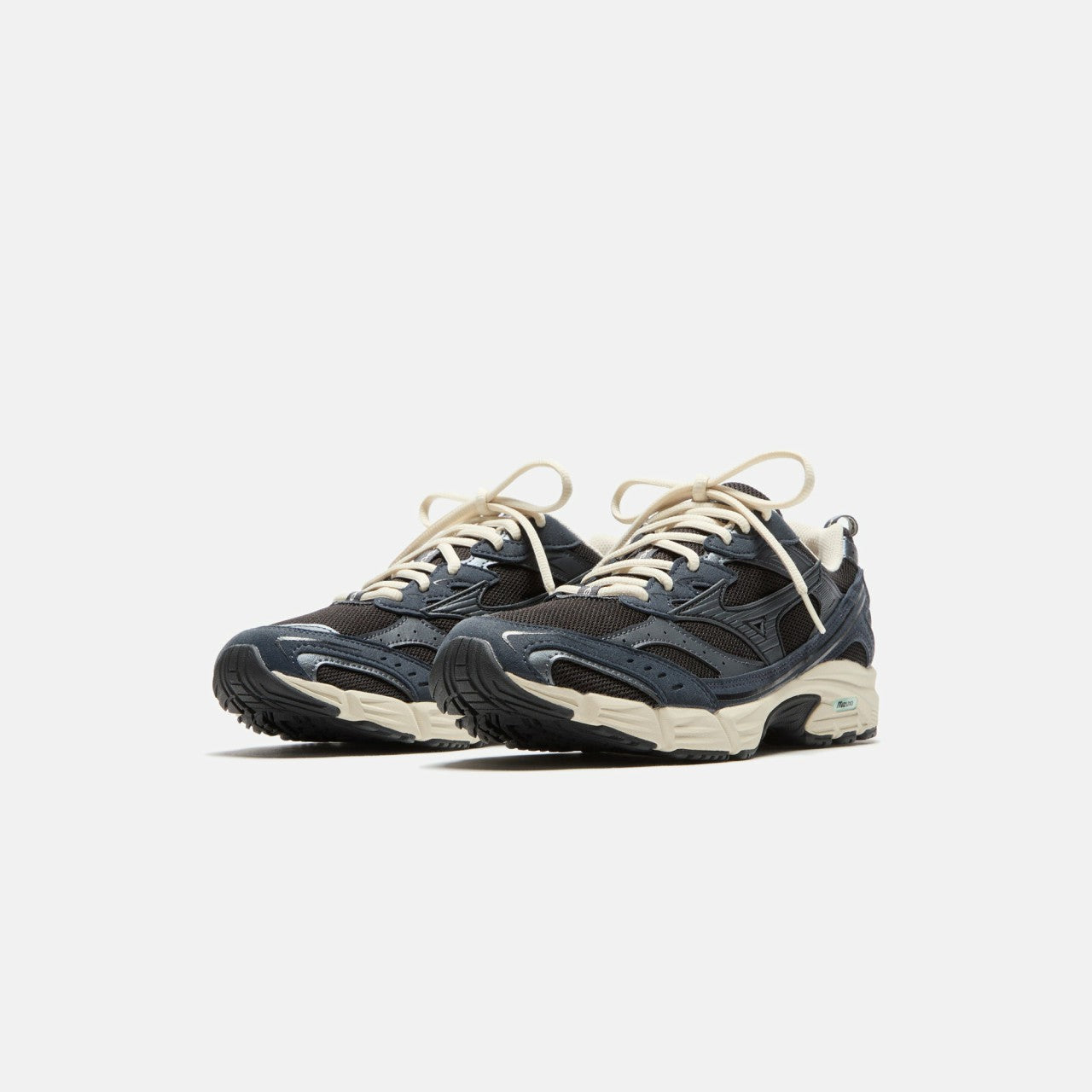 Mizuno MXR - Black / Ebony / Ice Morning | Kith Black / Ebony / Ice Morning