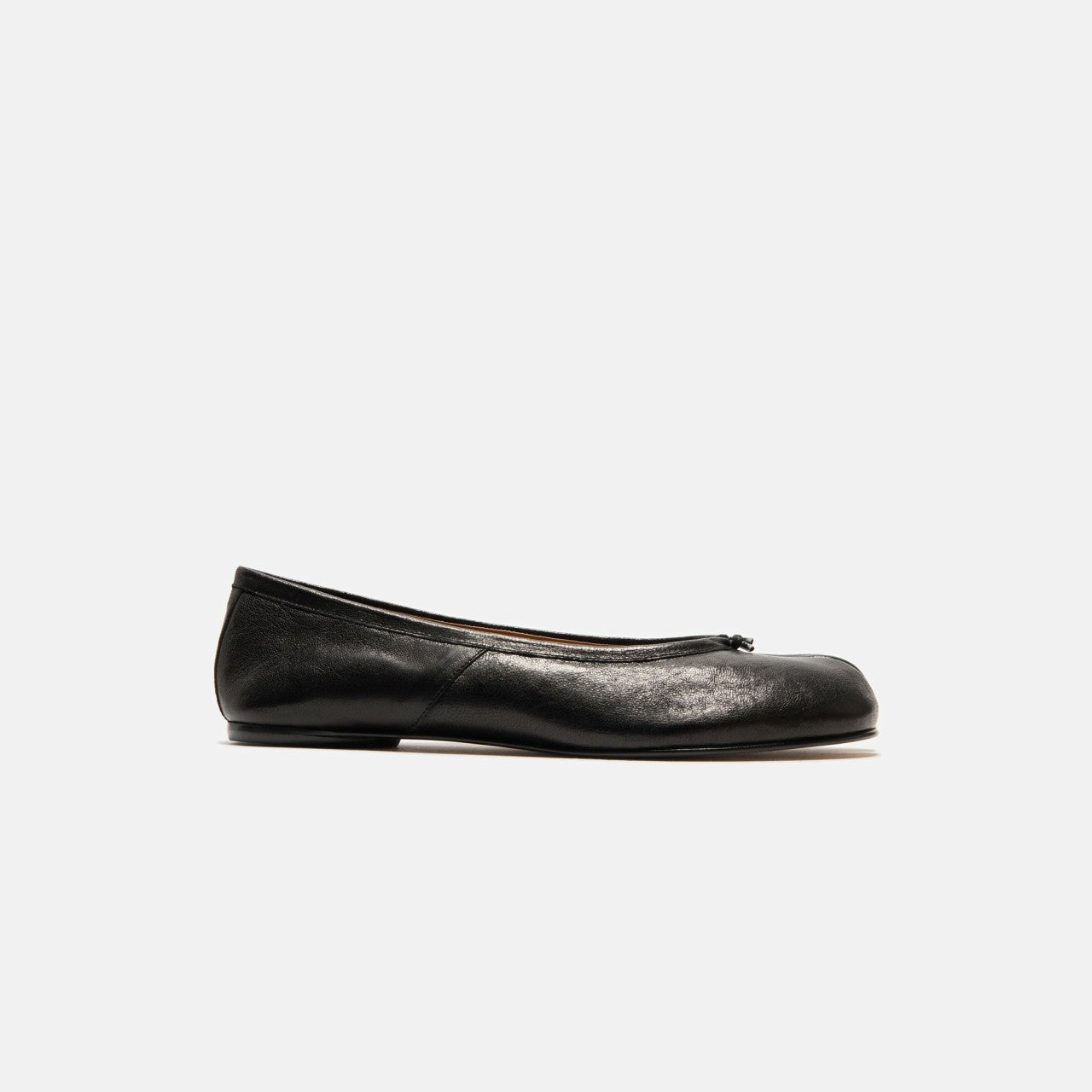 Maison Margiela WMNS Tabi Ballerina Flat - Black | Kith Black