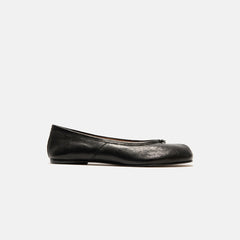 Maison Margiela WMNS Tabi Ballerina Flat - Black | Kith Black