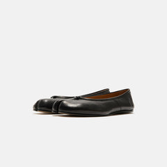 Maison Margiela WMNS Tabi Ballerina Flat - Black | Kith Black