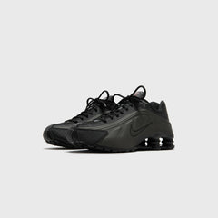 Nike Shox R4 - Black / Black / Black / Bright Crimson | Kith Black / Black / Black / Bright Crimson