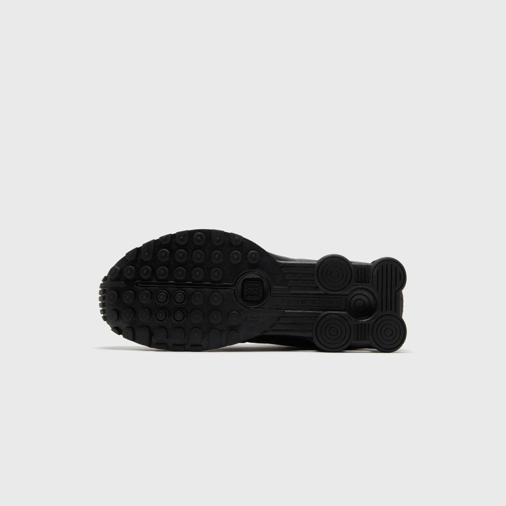 Nike Shox R4 - Black / Black / Black / Bright Crimson | Kith Black / Black / Black / Bright Crimson