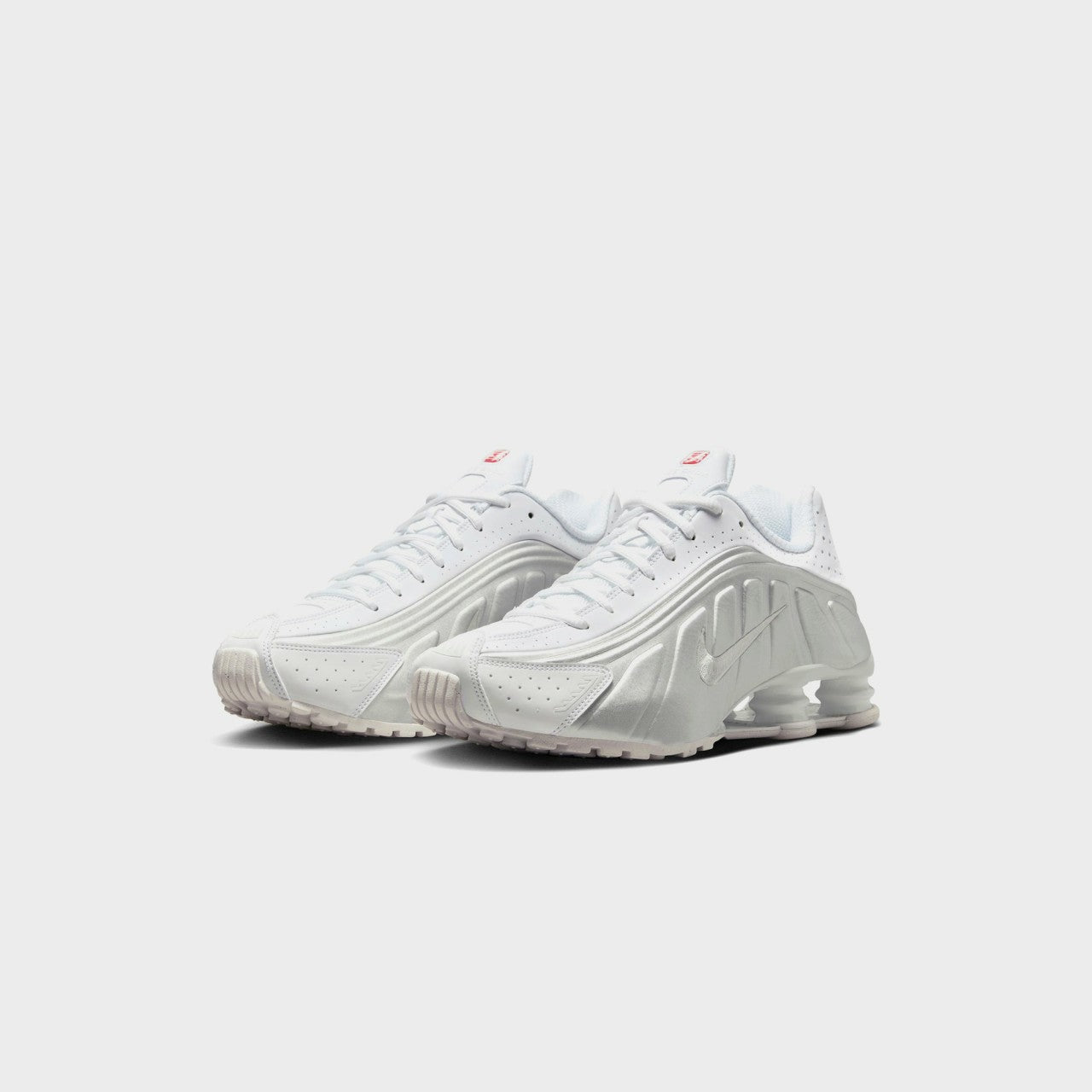 Nike Shox R4 - White / Metallic Silver / White / Bright Crimson | Kith White / Metallic Silver / White / Bright Crimson