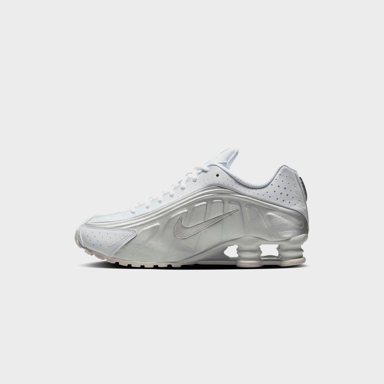 Nike Shox R4 - White / Metallic Silver / White / Bright Crimson | Kith White / Metallic Silver / White / Bright Crimson