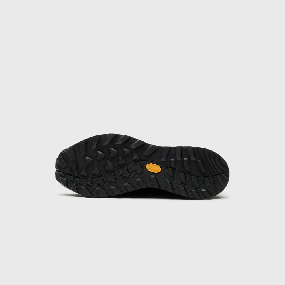 Clarks Walla Eden Lo Suede - Black | Kith Black