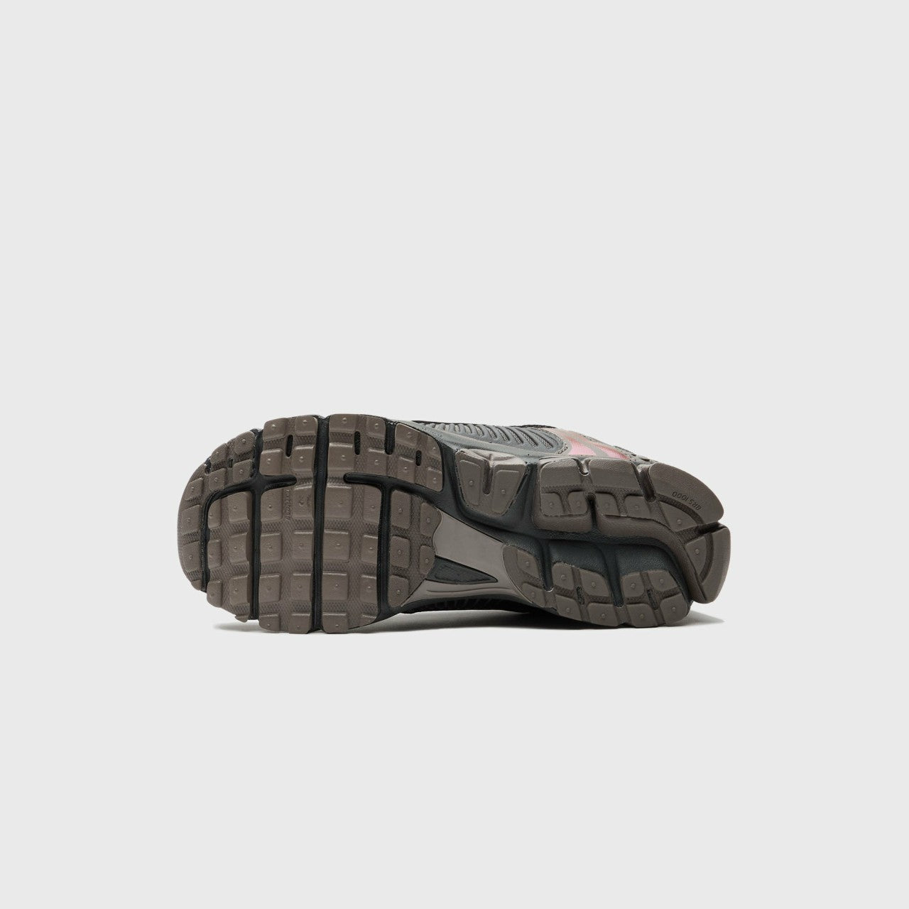 Nike Zoom Vomero 5 - Cave Stone / Metallic Silver | Kith Cave Stone / Metallic Silver