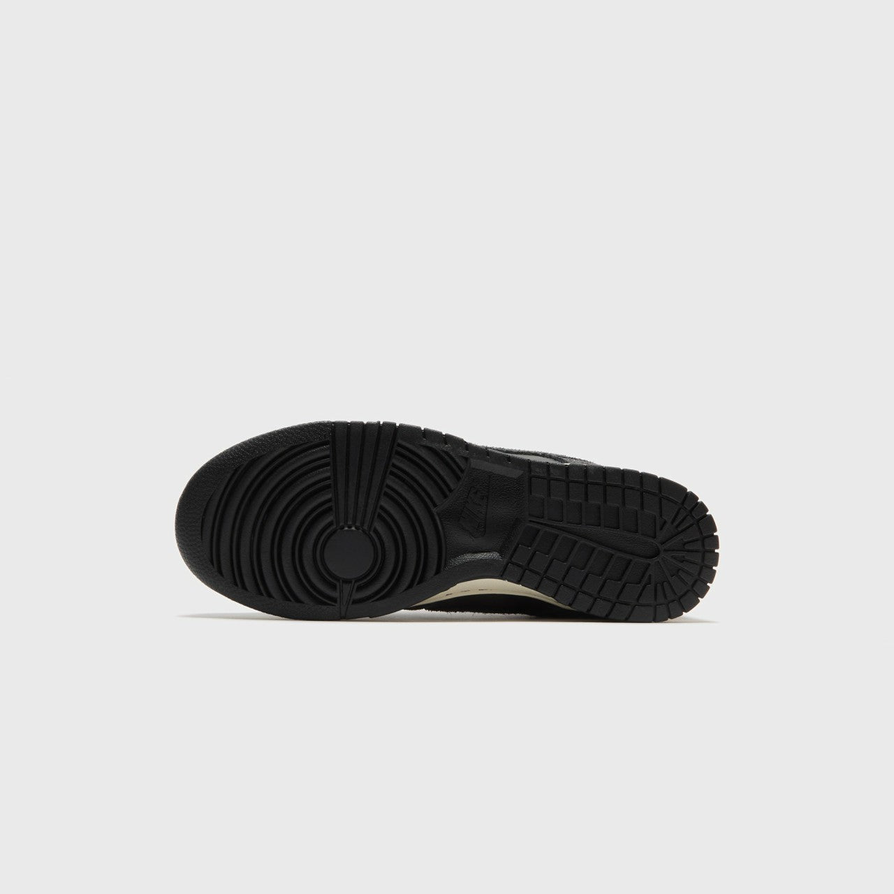 Nike Dunk Low Retro PRM - Black / Off Noir / Medium Ash / Coconut | Kith Black / Off Noir / Medium Ash / Coconut
