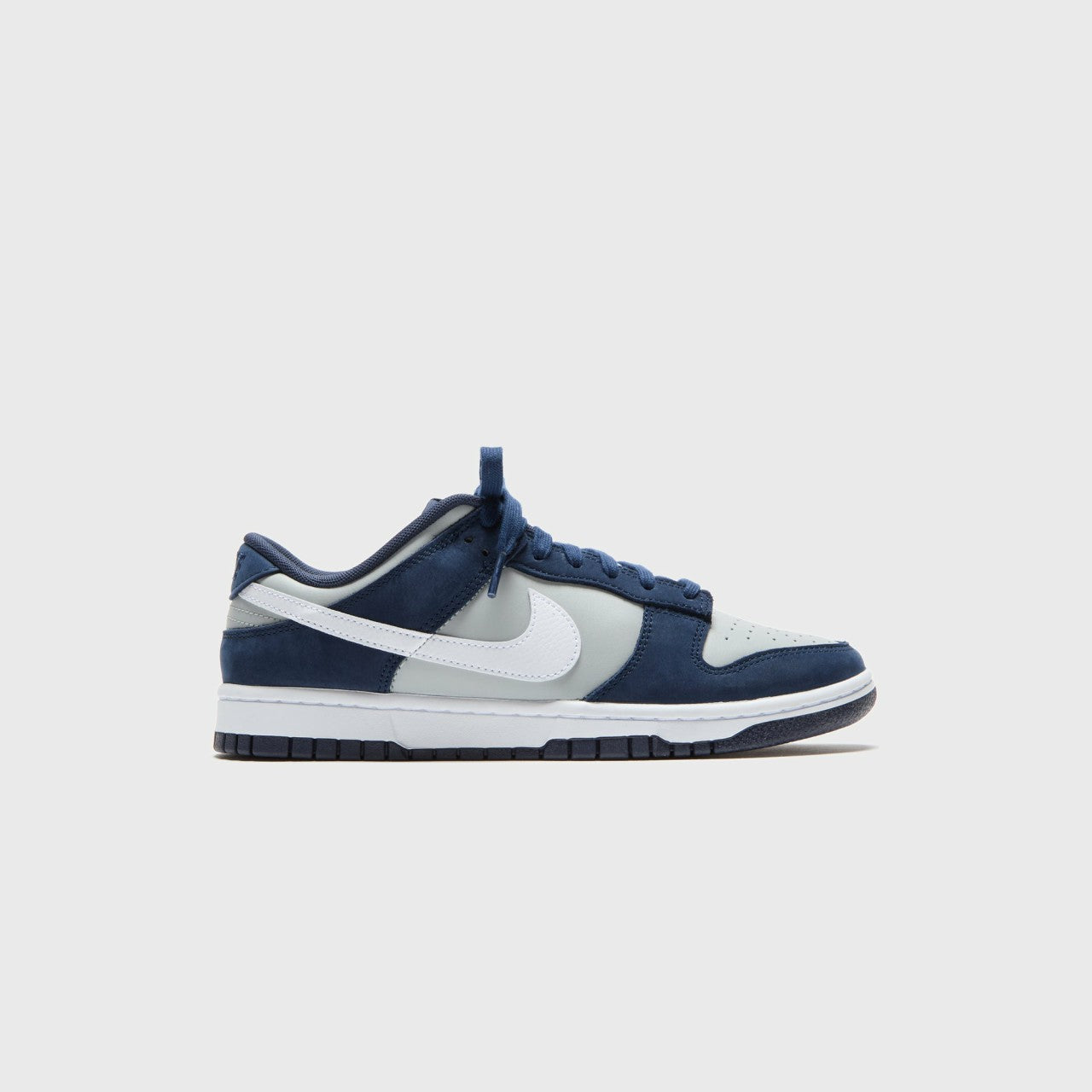 Nike Dunk Low - Obsidian / White / Light Smoke Grey | Kith Obsidian / White / Light Smoke Grey
