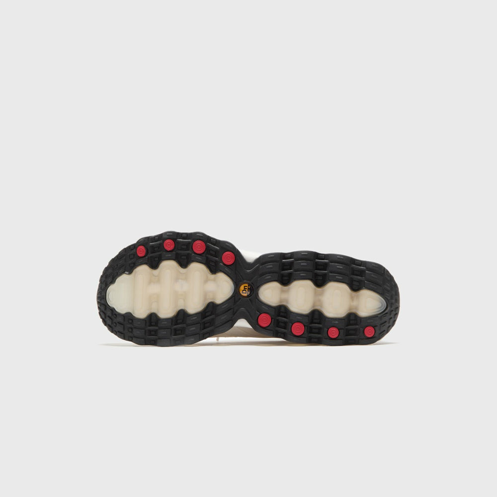 Nike Air Max DN8 - Phantom / Black / Phantom / Black | Kith Phantom / Black / Phantom / Black