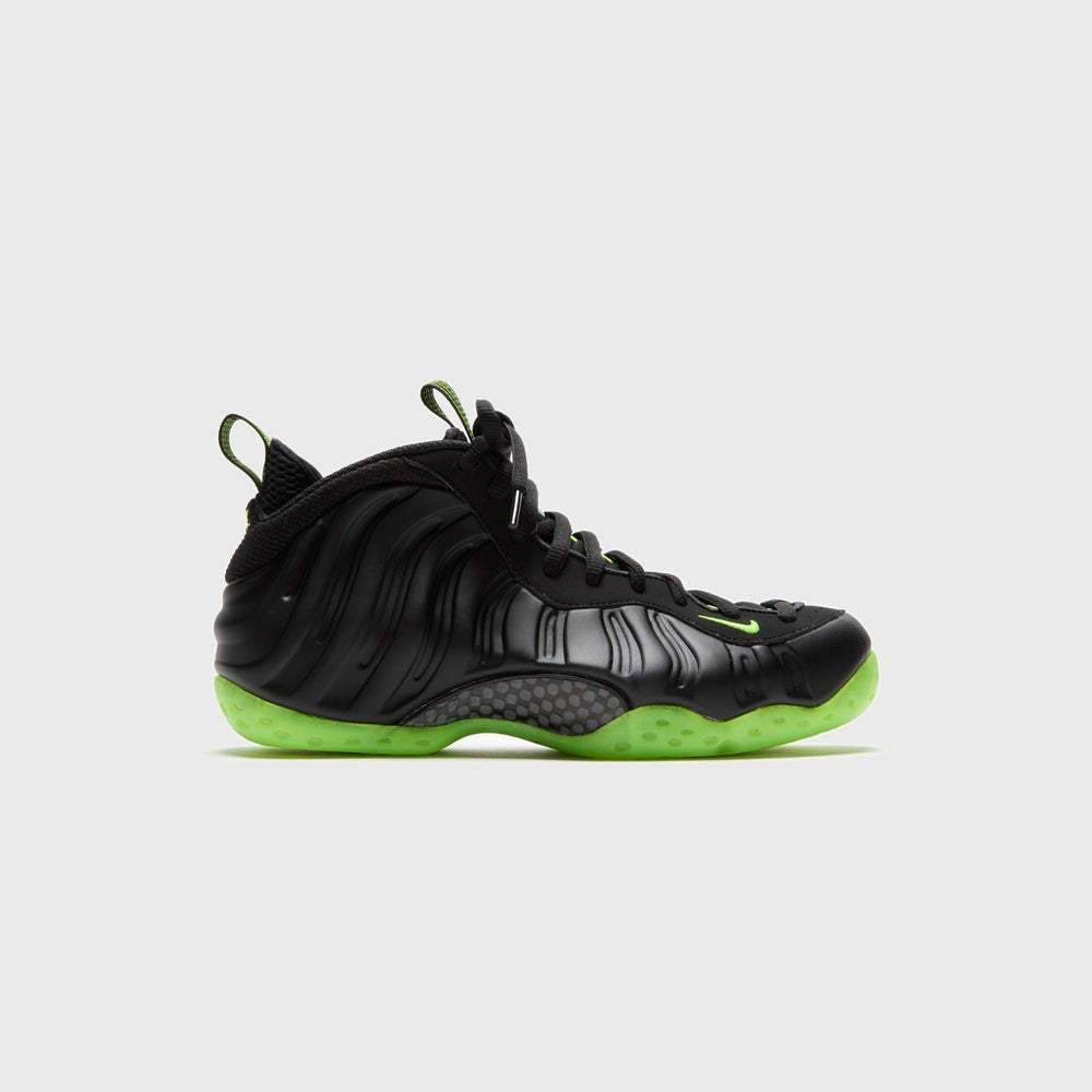 Nike Air Foamposite One - Black / Volt | Kith Black / Volt
