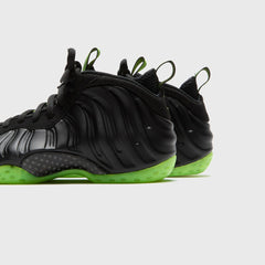 Nike Air Foamposite One - Black / Volt | Kith Black / Volt