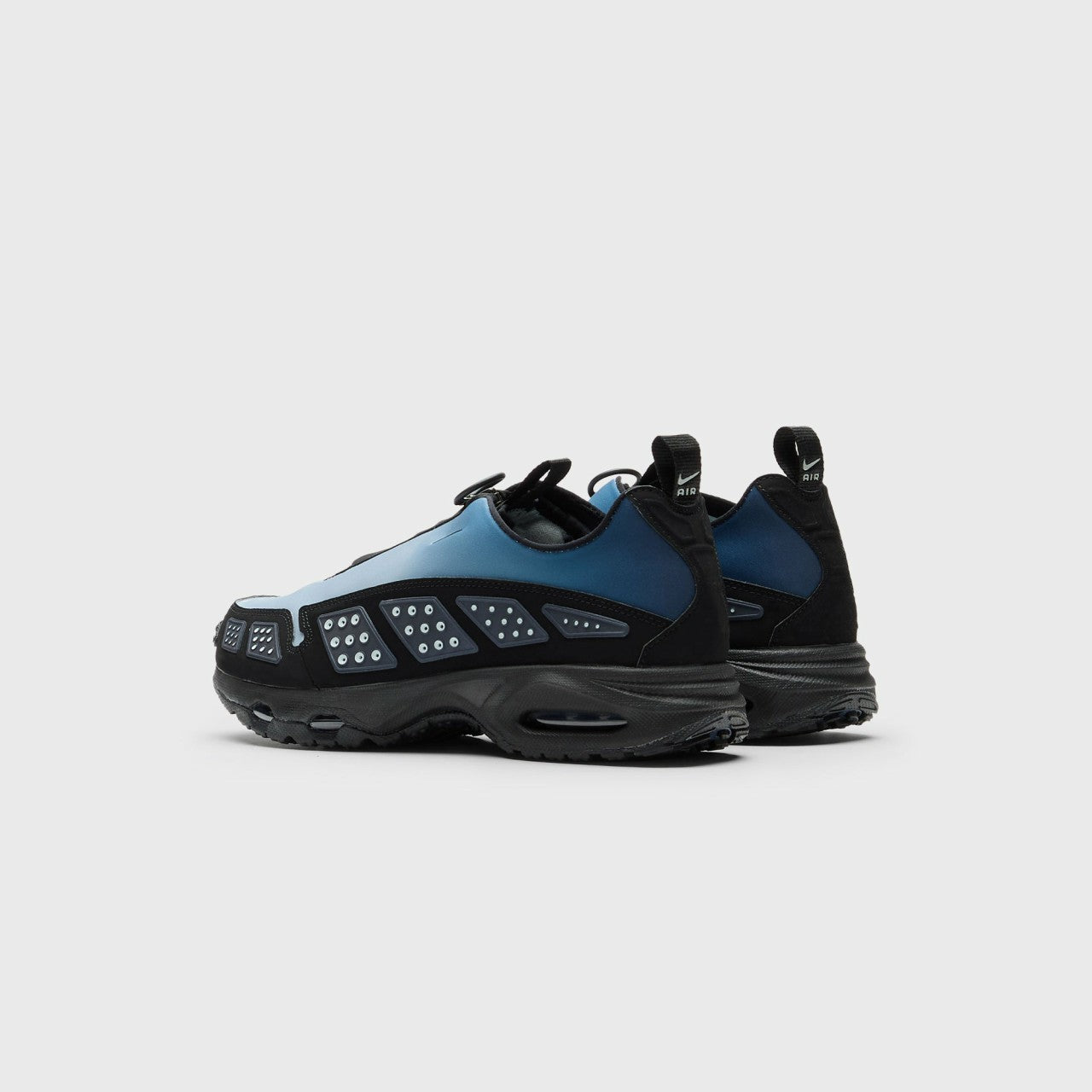 Nike WMNS Air Max SNDR - Fade Obsidian / Black / Grey Haze | Kith Fade Obsidian / Black / Grey Haze