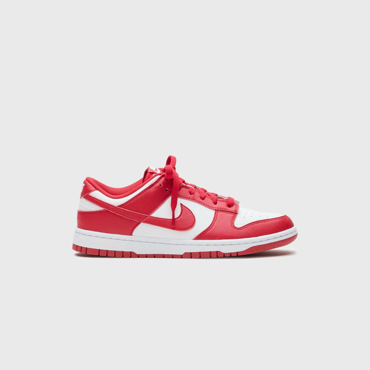 Nike WMNS Dunk Low Next Nature - White / University Red / White | Kith White / University Red / White