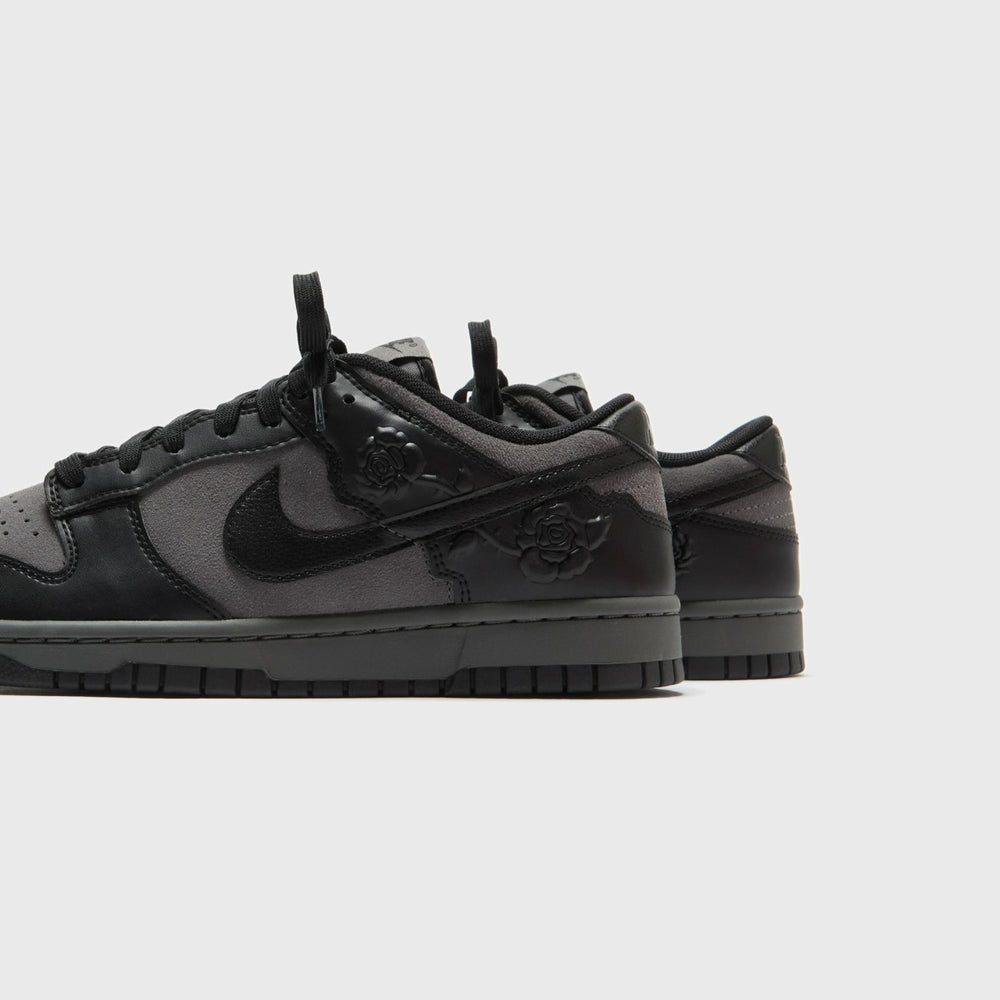 Nike WMNS Dunk Low SE - Iron Grey / Black / Iron Grey | Kith Iron Grey / Black / Iron Grey