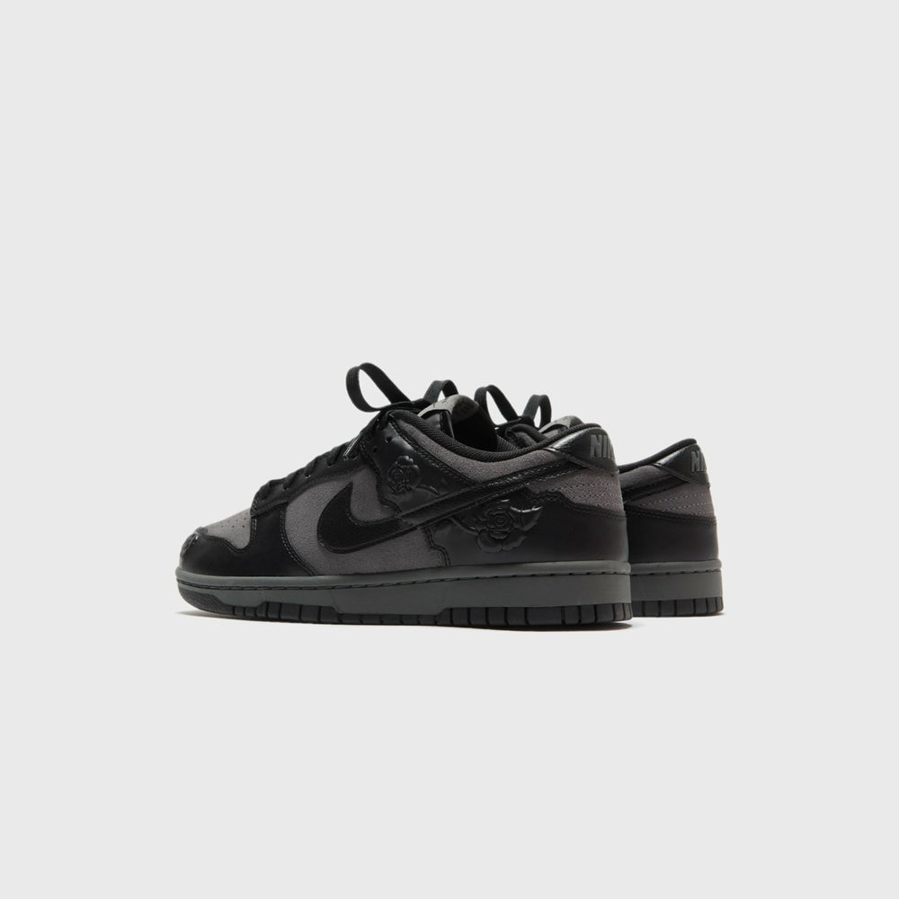 Nike WMNS Dunk Low SE - Iron Grey / Black / Iron Grey | Kith Iron Grey / Black / Iron Grey