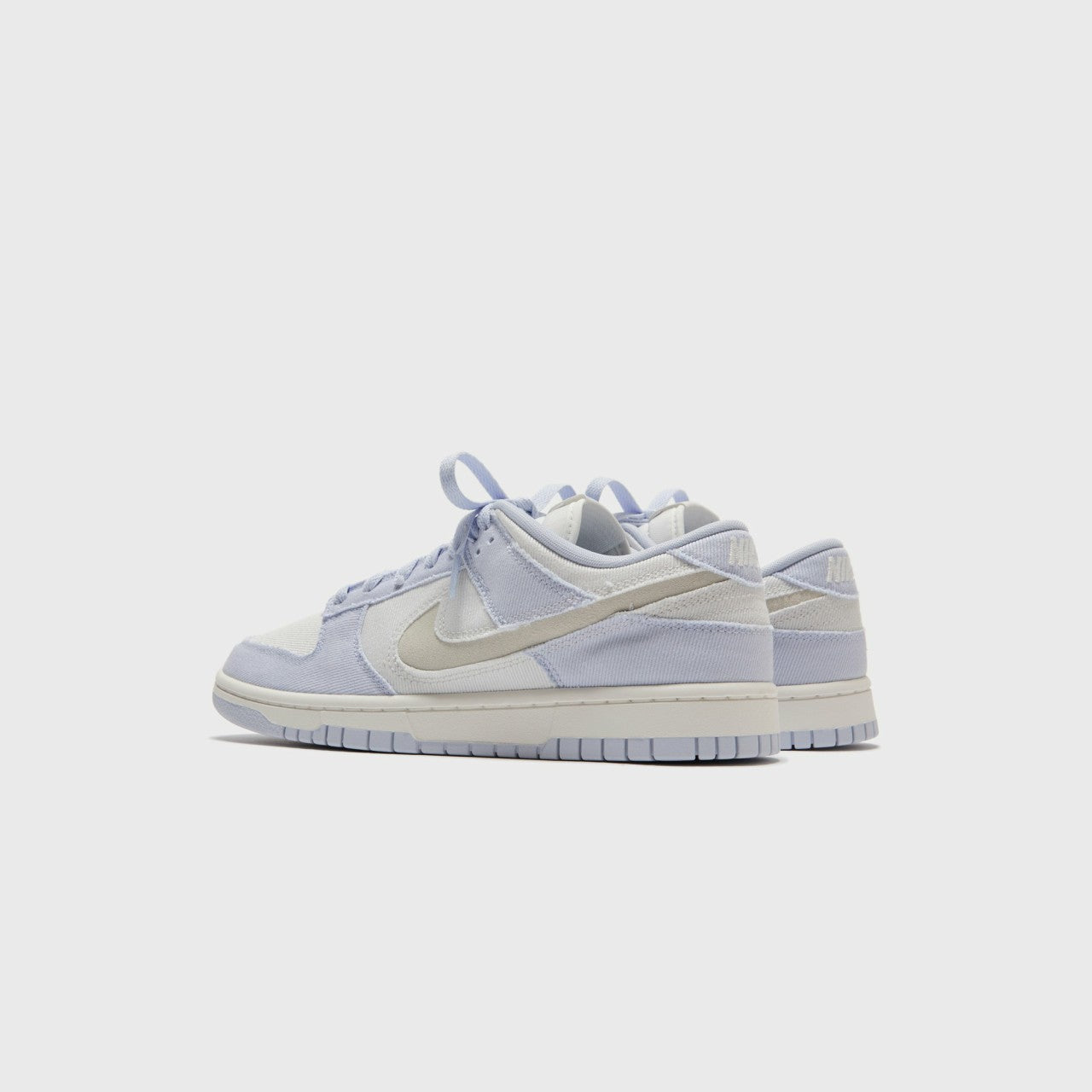 Nike WMNS Dunk Low - Sea Ghost / Summit White / Platinum | Kith Sea Ghost / Summit White / Platinum